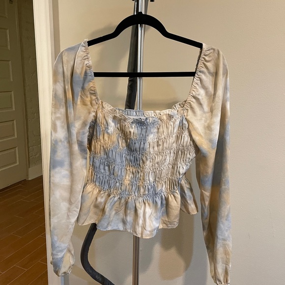 NWOT Cloud Tie Dye Crop Top - Picture 3 of 6